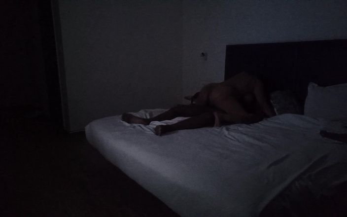 Proud Milestone: Futai dur cu iubitul în apartament complet cu sex desi hindi