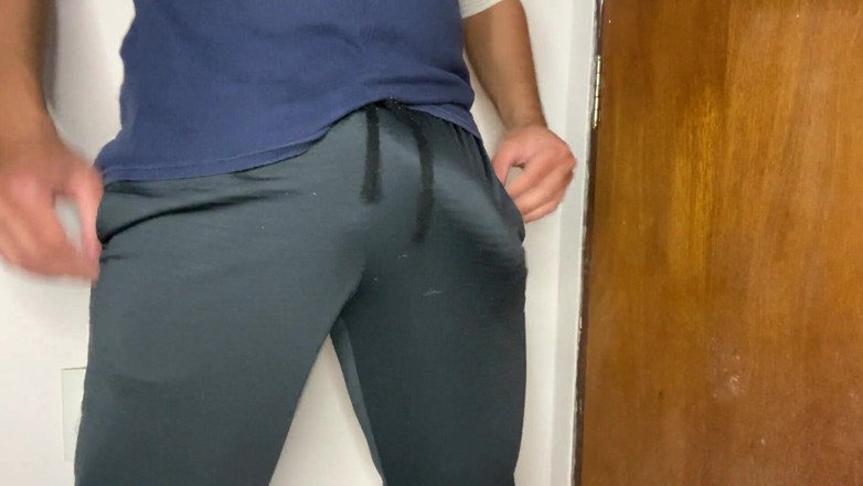 Greedy truck: Mann mit großem schwanz wurde aus dem fitnessstudio getreten, weil...