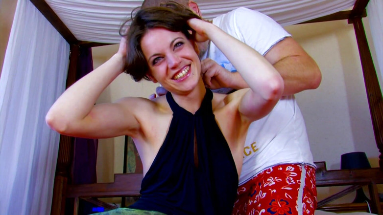 Real Home Made: He rips the sexy leggings of a stunning slut and...