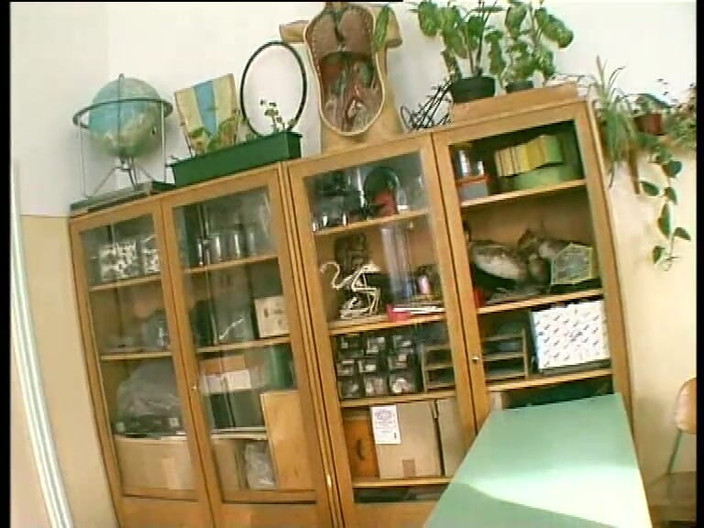 Vintage Movies XXX Best of: Sarışın Öğrenci Bacakları Öğretmen Tarafından Sert Sikiliyor