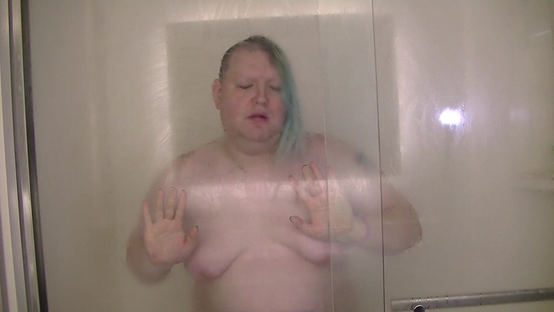 Roxxie rae page: Seduzione in doccia