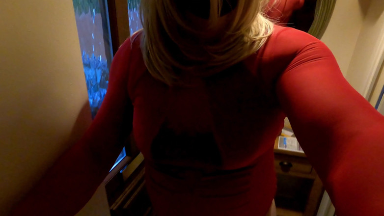 Kelly cd: Kelly in red velvet dress and nude pantyhose and heels