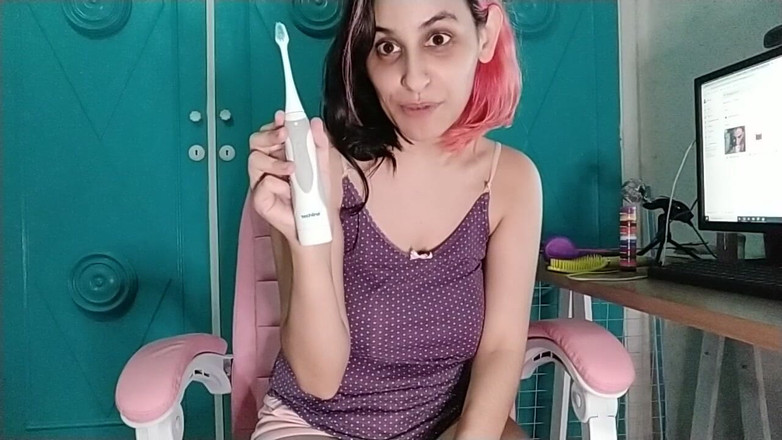 Ms Candy Bunny: Šukání náhodných objektů