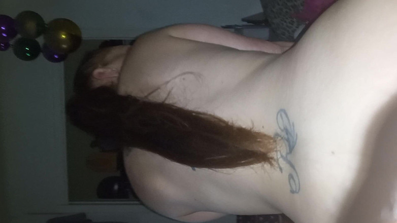 Big Red and her Pretty Kitty: Roșcată sexy călărindu-mă cu o vedere minunată