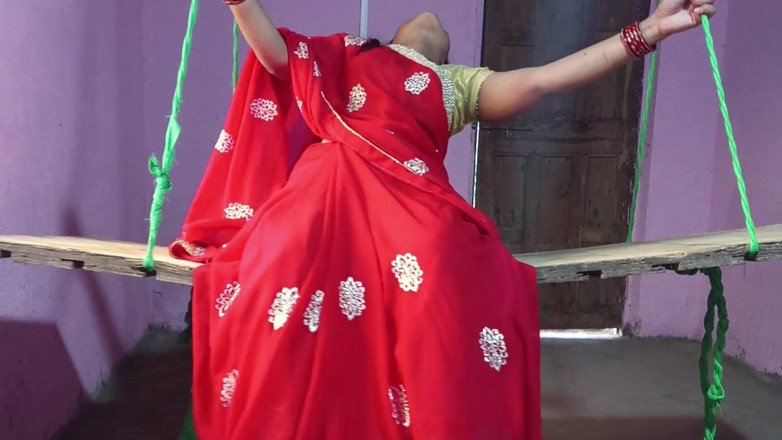 Mumbai Ashu: Desi Bhabhi Was Looking Amazing Wearing a Bare Saree, I...