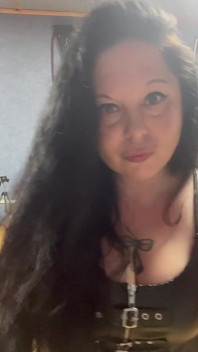 Herrin Clara und ihre Peitsche