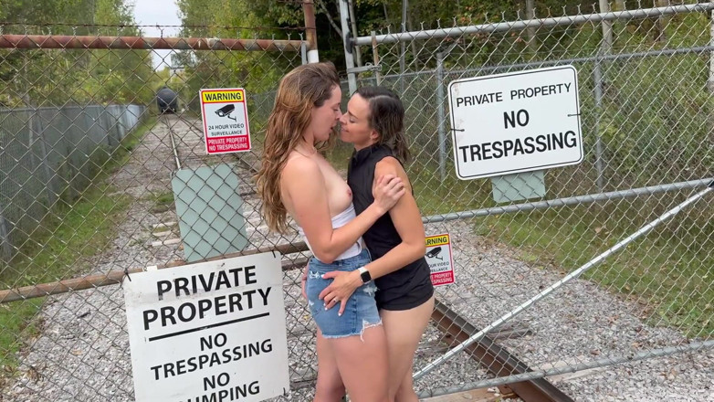 Serenity Cox: Nadia Foxx &amp; Serenity Cox / Double Blowjob and Huge Messy Facial /...