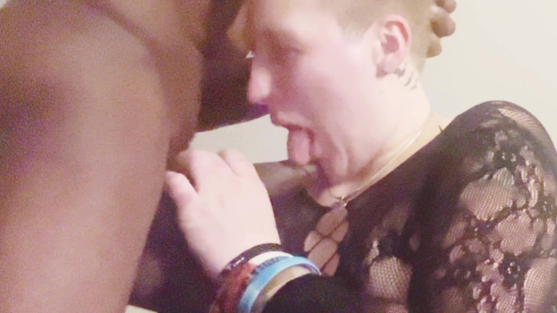 Thekookiejar: Zerżnięta w kabaretkę po dokuczaniu