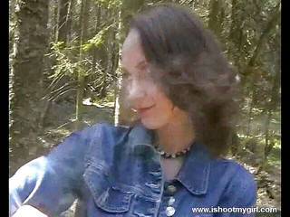 Young Libertines: Tanya，一个淫荡的精灵