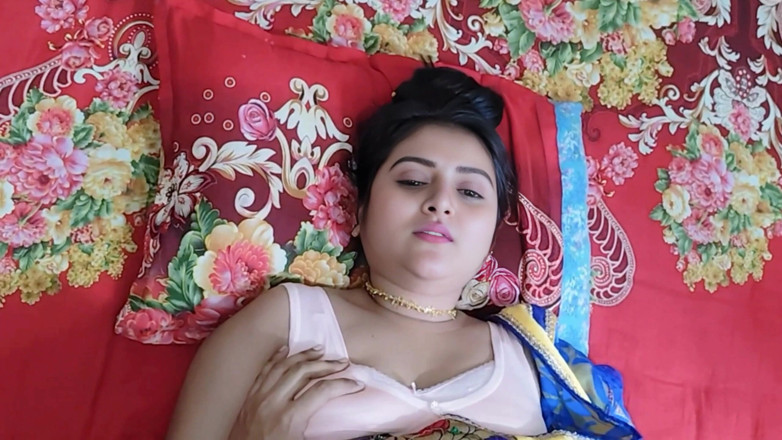 Your-Eshita: नई प्रेमिका को दोस्त के घर ले जाने और उसे चोदने का विशेष वीडियो इस वीडियो का आनंद लें