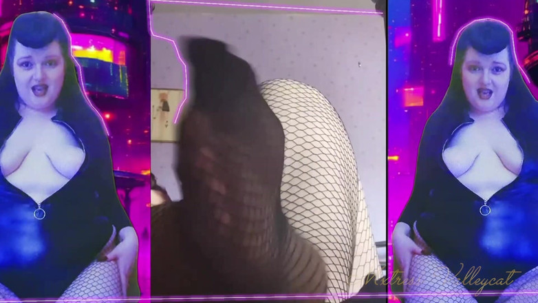 Mxtress Valleycat: जुनूनी पैर वाली कुतिया