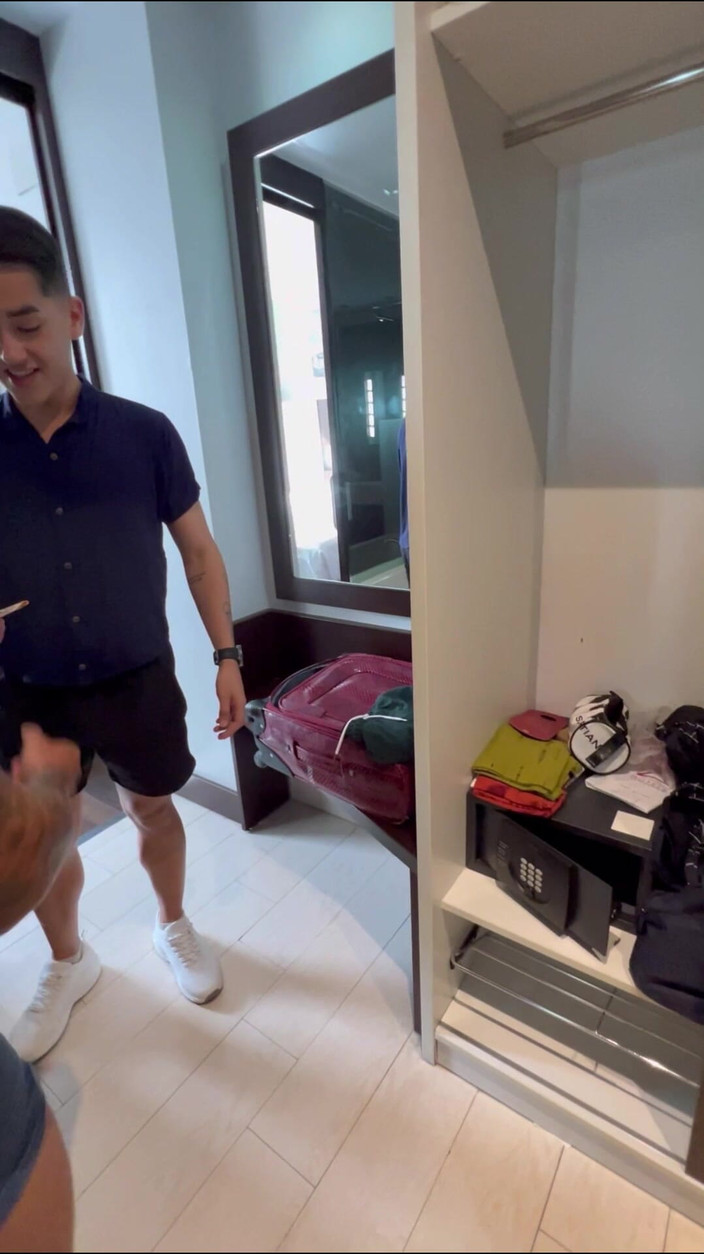 Johnny Hakson: Proste Mięśnie Rozmnażają Moją Ogromną Dupę