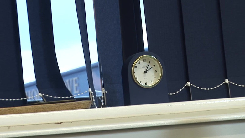 The Window of Sex: 음란한 간호사 장면 -3 발정난 간호사 Audrey Bitoni &amp; 그리고 Cassie Young 쓰리섬에서 자지를 공유하는 섹시한 란제리를 입고