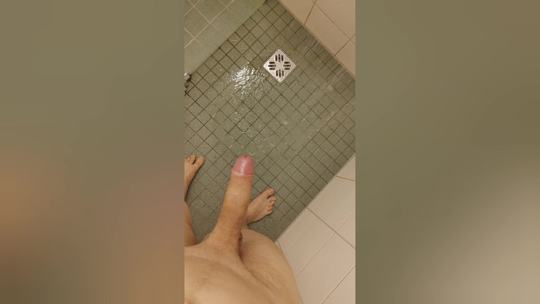 Bayer911: शॉवर पेशाब और वीर्य मिश्रण के नीचे