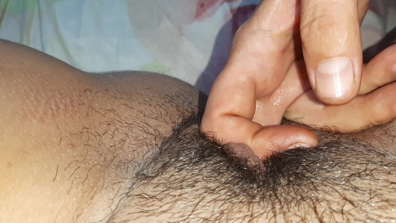 Lesbian-illusion: Önce bir kız beni sikiyor ve sonra başka bir kız...