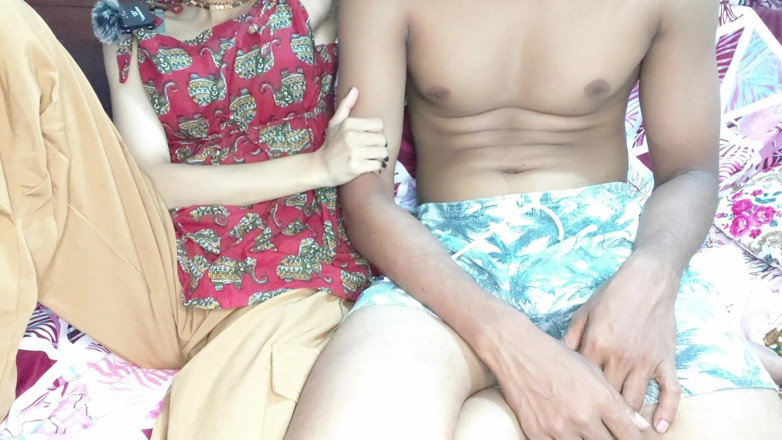 Silver_Worm: Friend Ke Ghar Pe Chudvayi Mene