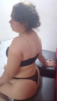 Viendo Su Cola