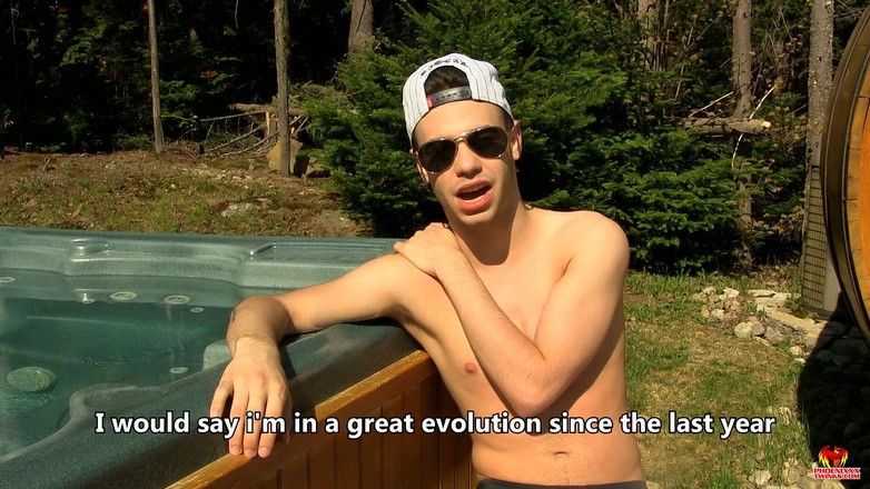 Phoenixxx: Trong ánh nắng mặt trời với zack gợi cảm