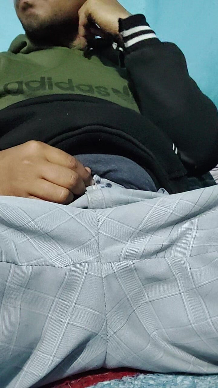 Bigcocka: Alon ve společnosti Room Down My Pant