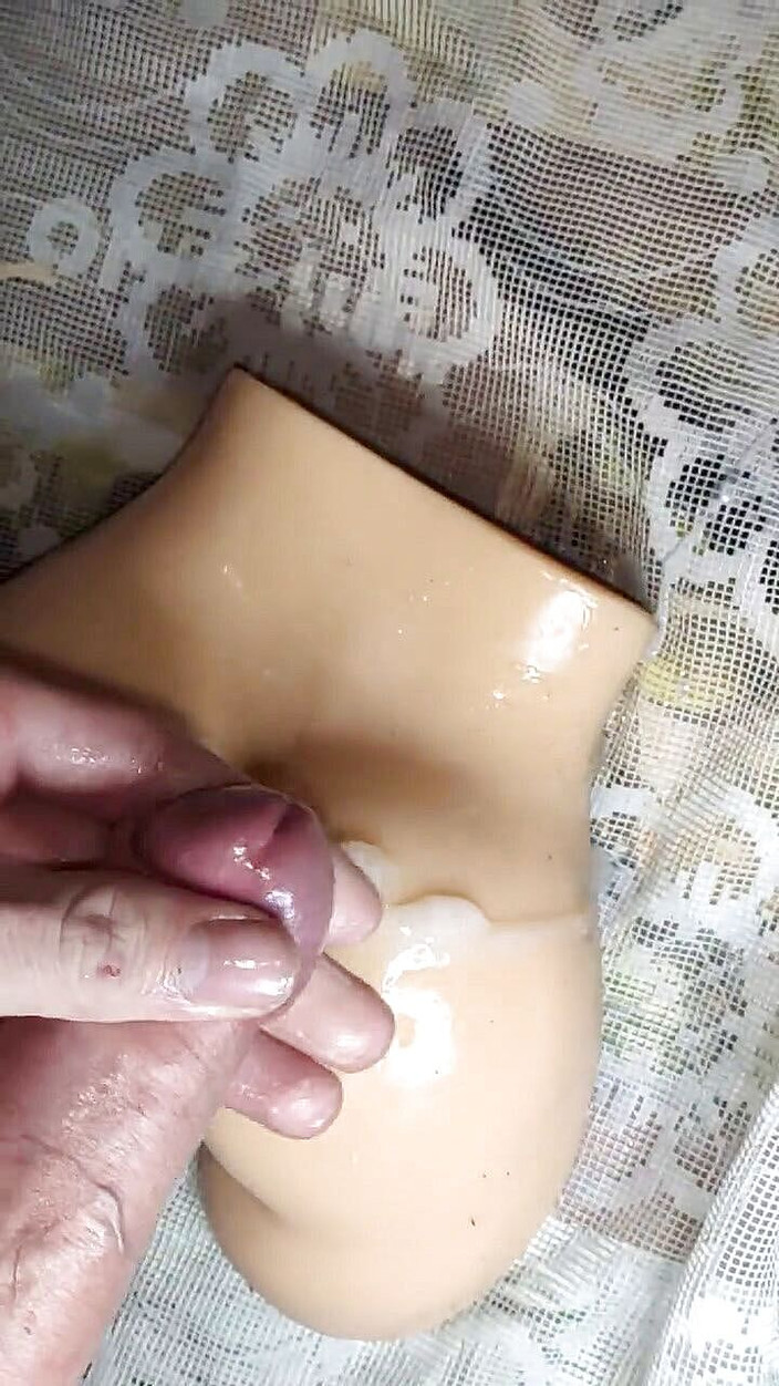 Rim Dick: 젖탱이를 따먹다