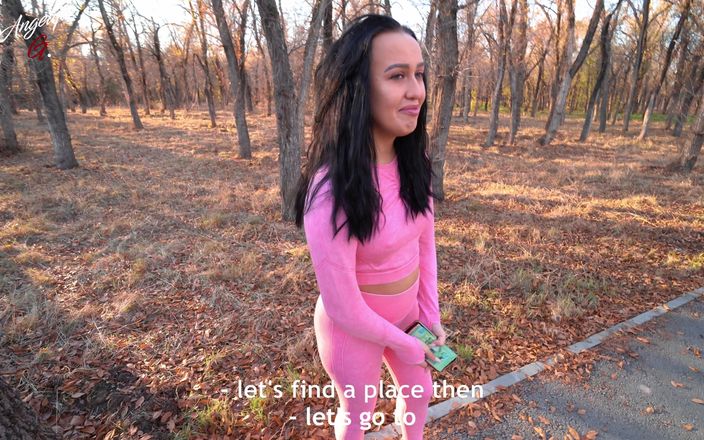 AnGelya G: Фитнес-девушка сосет перед - Angelya.G
