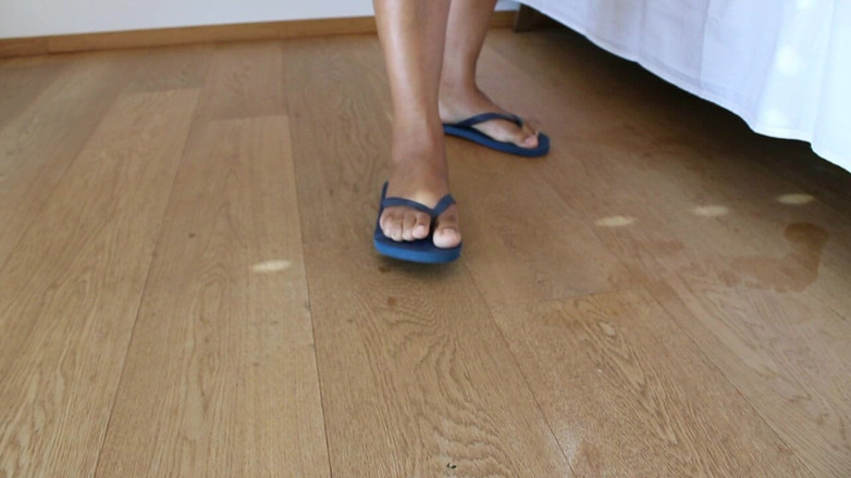 Natural-Woman-Silke: Ayaklarım terlikle