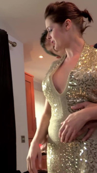 Sexy culona milf esposa puta Karina Currie en hardcore trío con dos dotados