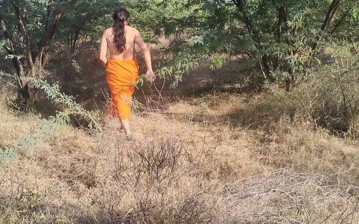 Khushboobhabi: Desi Village Sex oralny i jebanie