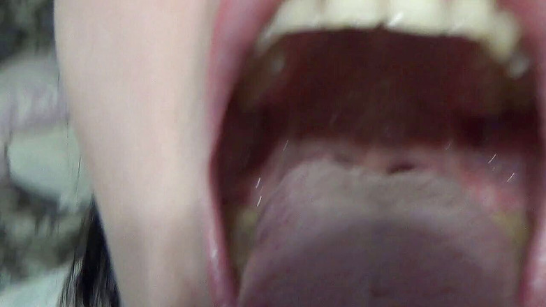 Goddess Misha Goldy: Obryně tě roztáhne velkým douškem!