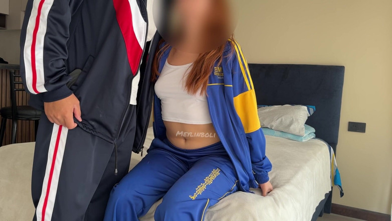 MeylinBoli: Studentă creștină învață să-și sugă iubitul și o face ca o profesionistă