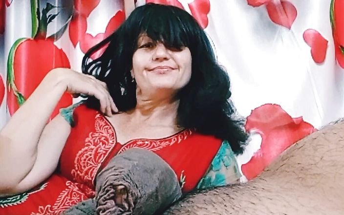 Bolly Karma: Zábava se sexy milf nevlastní matkou se pokazí