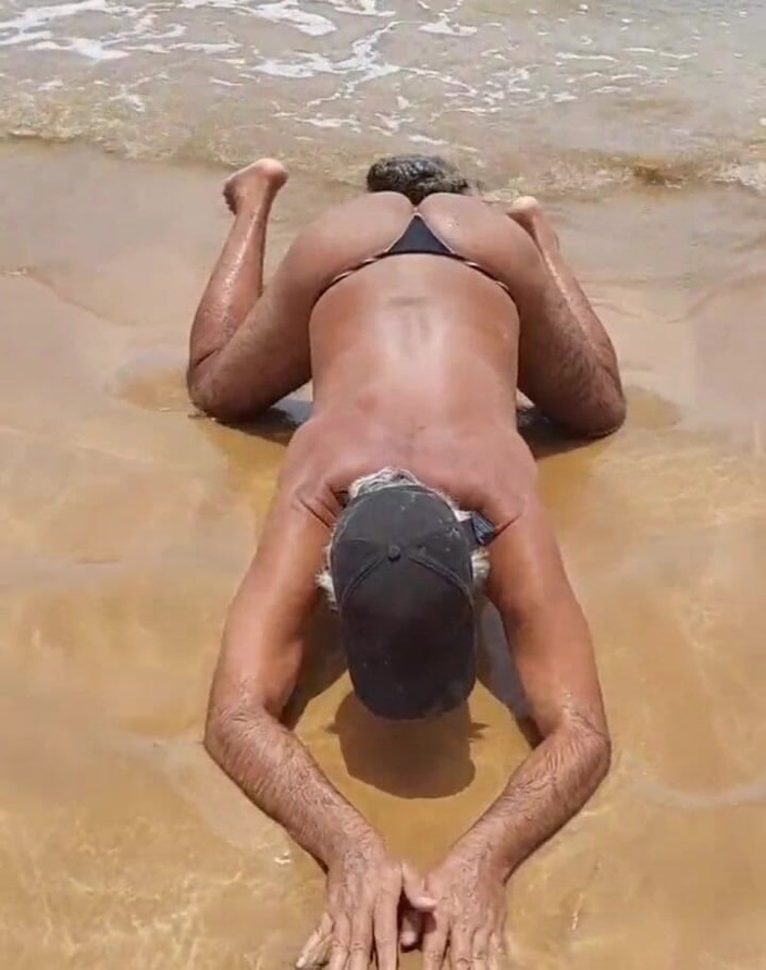 Ladysilvas: Ladysilva travesti bikini sahilde ne ateşli bir göt 06