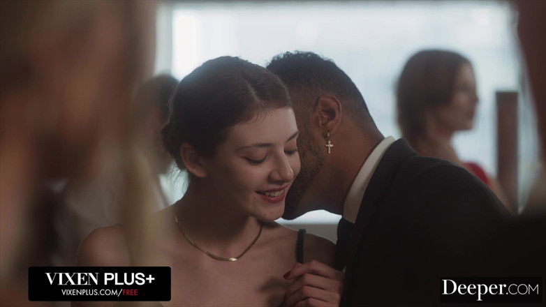 Deeper: Hlubší. Domme Avery drží klíč k potěšení jejího Sub