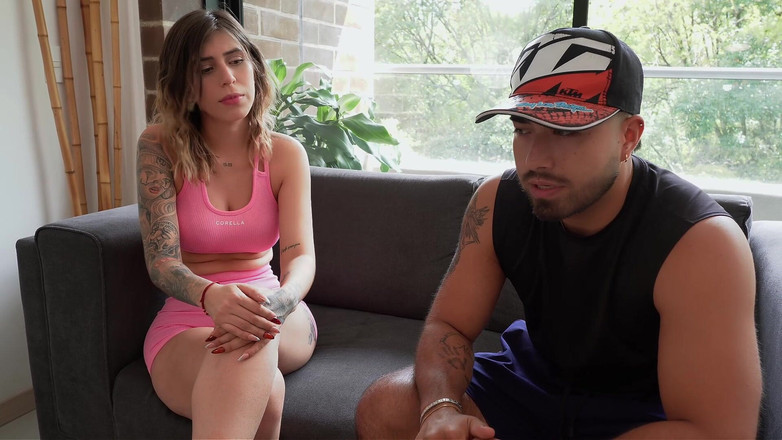 Molly Smith: Entrenador Cachondo Y Morboso Me Seduce a Media Sesión De...