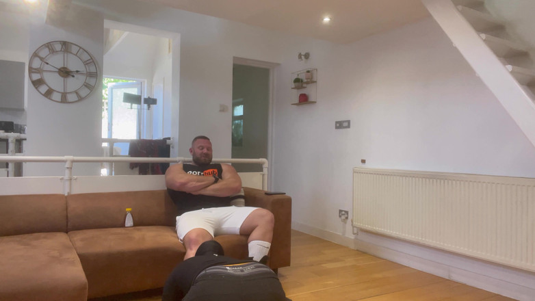 Jack stacked: Ayak kölesi ile çizme ve ayak balı ibadeti