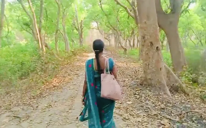 RadhaDevi: Village bhabhi jungle me mangal xxx video