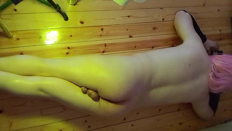 Kitty_Cross: 太ももハイズで回転する