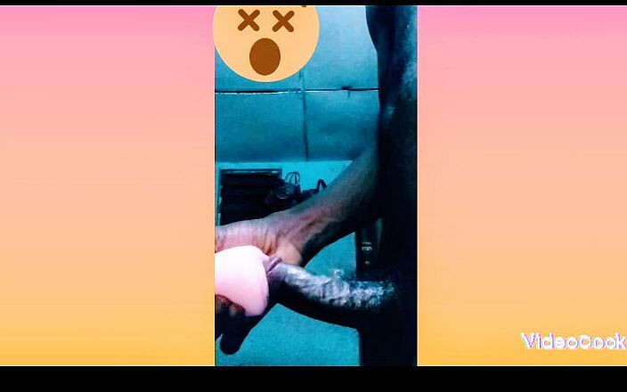 Africa fuck: Büyük siyah yarak ve vajina seks oyuncağı