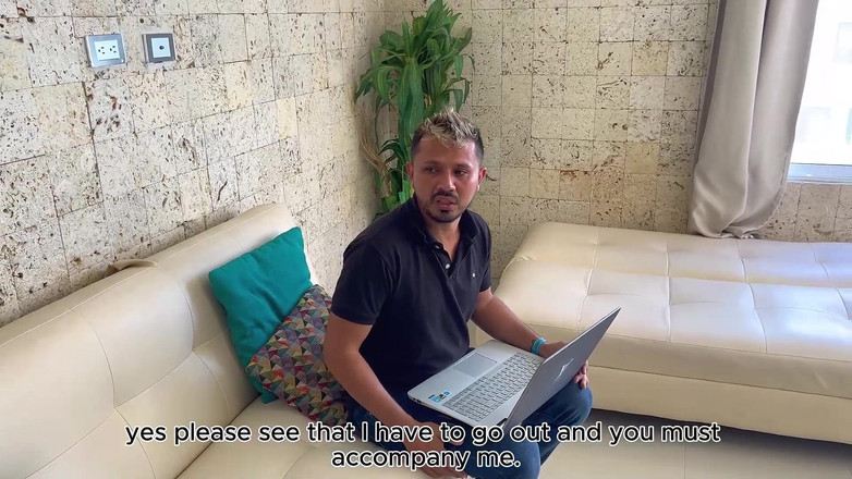 TommyMiller: 직원과의 출장이 통제 불능 상태가 되어 그녀의 가슴에 사정했다