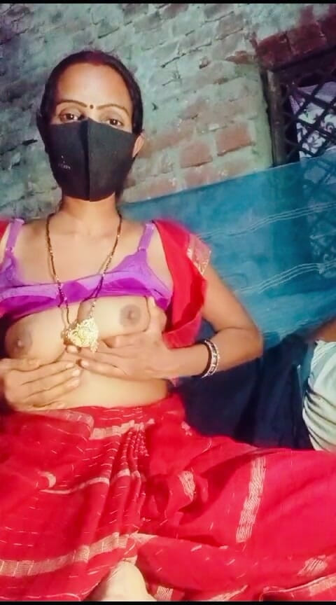 RadhaDevi: Video seks anal pertama tante seksi india