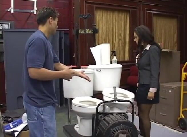 DIRTY MOMS: Francesca Le fucked by co worker in the anaus