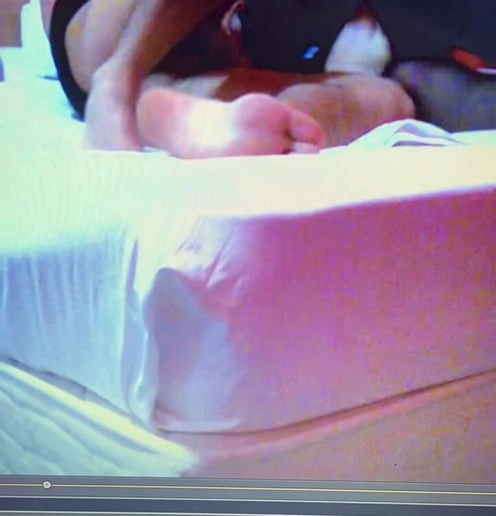 Mudur_bey35: Jika suami saya mendengar, dia akan mengongkek kami berdua, bahagian2