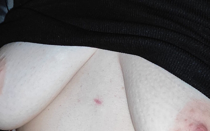 First blowjob with a black guy: Bu siyah yarağı ağzına almak istiyor