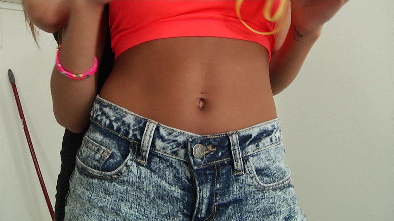 Le Wood: クロエ・アモール、エキゾチック請負業者