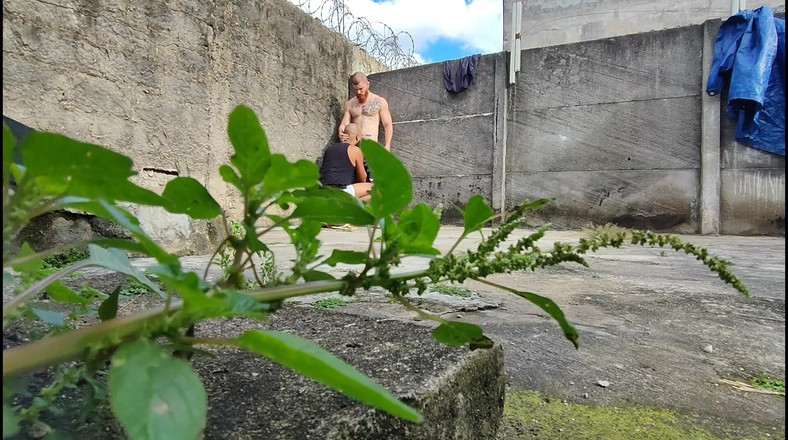 carmonaoficial: 树林里的摄像机拍摄两个异性恋做爱