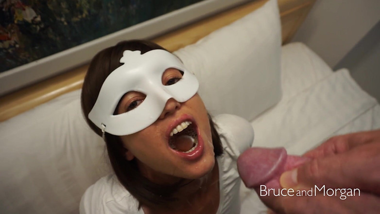 Bruce-and-Morgan: Cum and Piss in Bed