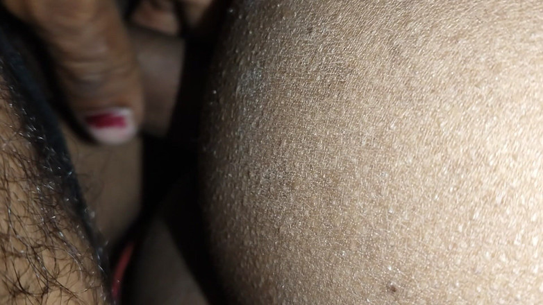 BR50451: C'è un video di Desi Bhabhi?