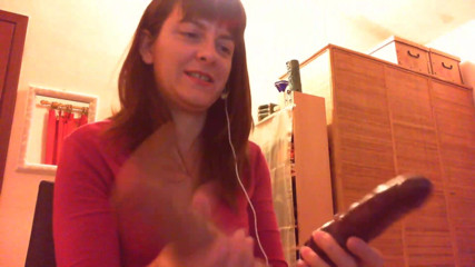 Nicoletta Embassi: ¡Chúpalo todo! ¡Esclavo!