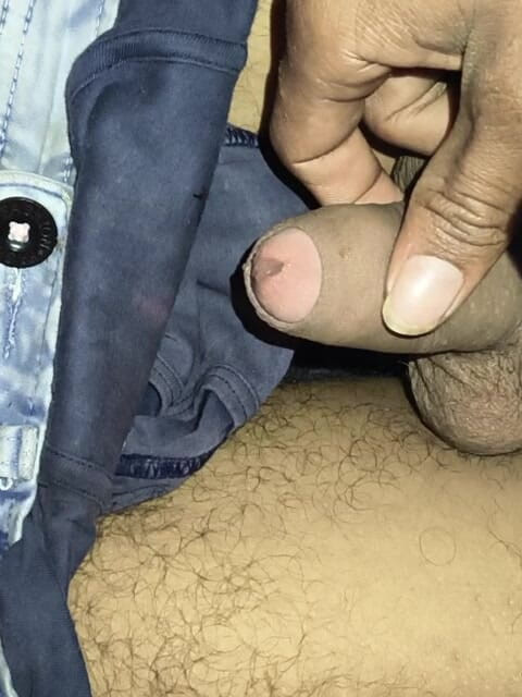 Jayramj764: Chlapec v posteli