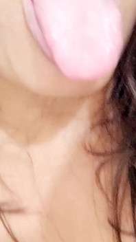 Pee, vibrator and dildo